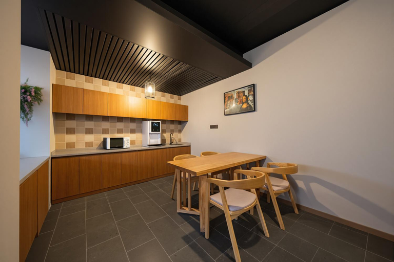 Public Area 3, Beehome Hostel, Shanghai