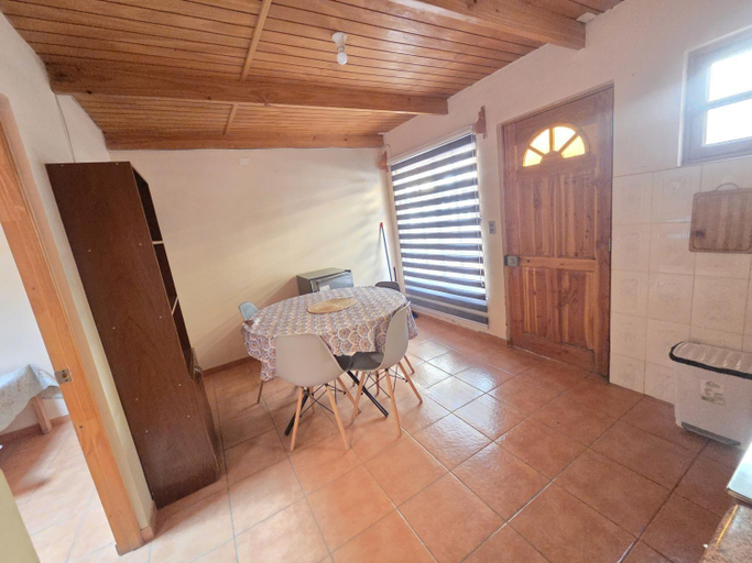Facilities 3, La Casa de Mireya, El Loa