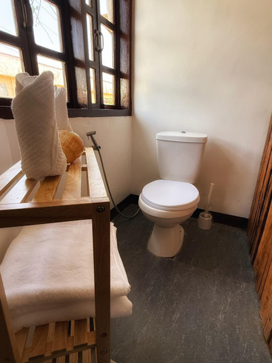 Bathroom 2, Marina 4Rooms, San Vicente