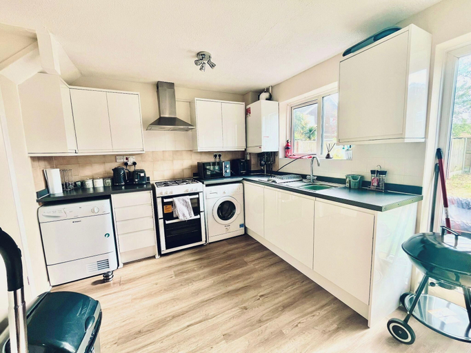 Private kitchen 3, Charming 3 Bedroom House Near Canterbury Centre, Kent
