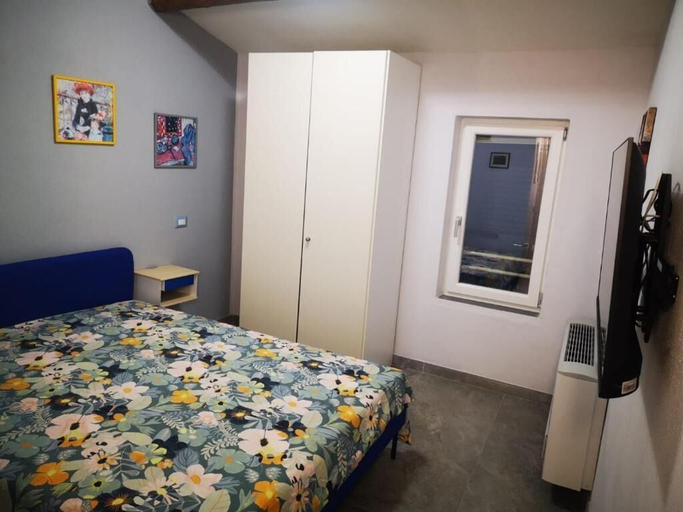 Room 5, Casa LaSer, Ravenna