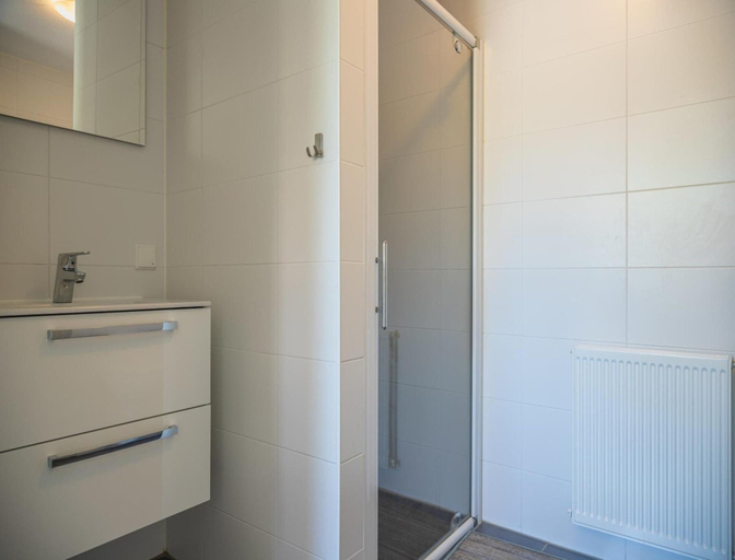 Bathroom, Dutch Family Geataway in West-graftdijk, Graft-De Rijp