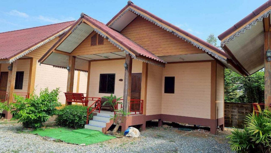 Exterior view 5, Sinsawat Resort, Muang Uttaradit