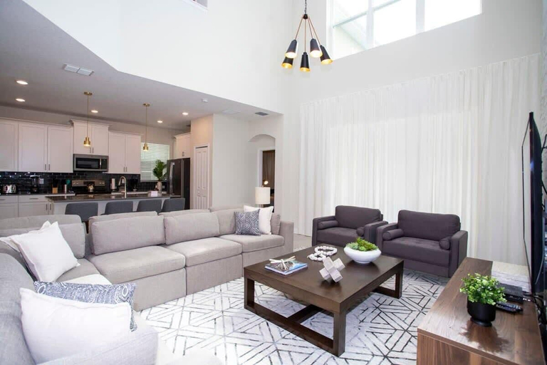 Living area 4, Stunning 5BR Home - Your Dream Getaway, Osceola