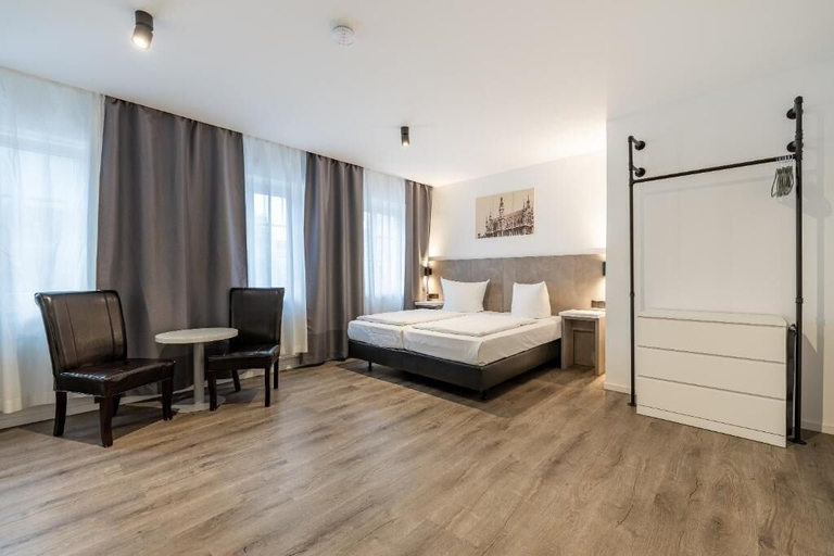Bedroom 3, Hotel KO15, Lübeck