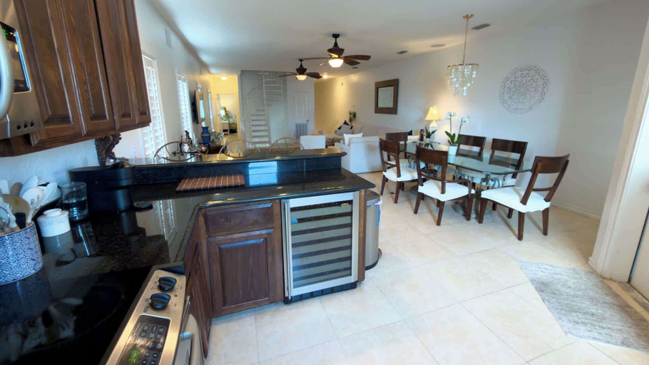 Private kitchen 3, Sunset Bay Views - Private 3 Levels - Rooftop Patio, Cameron