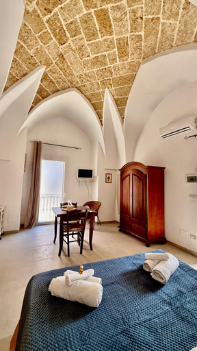 Others 5, Corte della Luce, Lecce