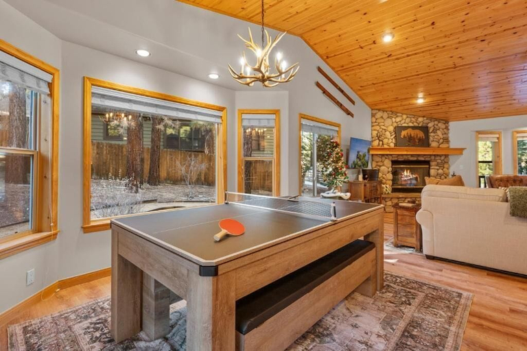 Game room 3, Pine Cottage, San Bernardino