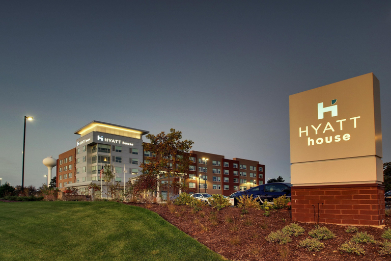 Exterior & Views 2, Hyatt House Chicago Oak Brook, Dupage