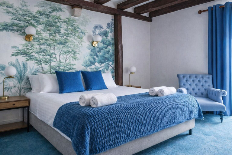 Bedroom 3, The Originals Boutique, Hôtel Le George, Loches, Indre-et-Loire
