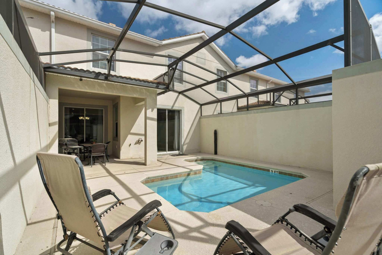Private pool 2, Spacious 4BR Townhome With Pool at Storey Lake, Osceola
