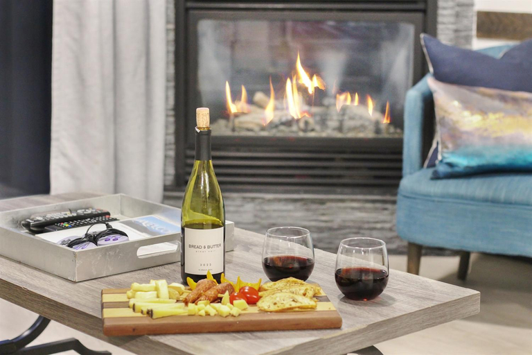 Food & Drinks, Outstanding Mountain Condo - Pool, Hot Tub & Waterslide!, Division No. 15