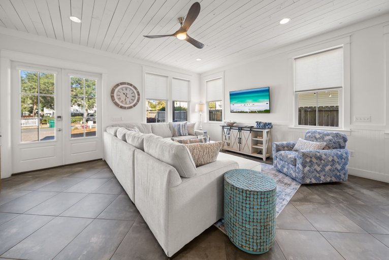 Living area 2, Take It Easy, Okaloosa