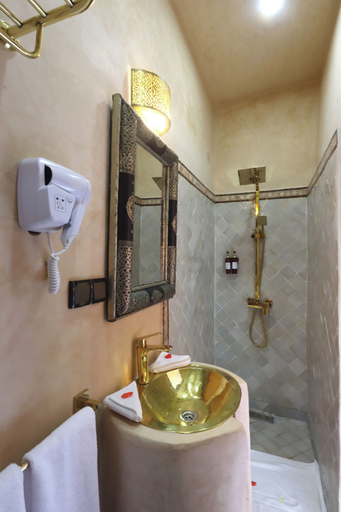Bathroom 4, Riad Atlas Mejbar, Marrakech