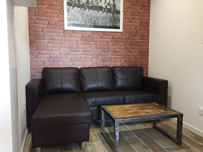 Living area 2, Loft Los Angeles, Ardèche