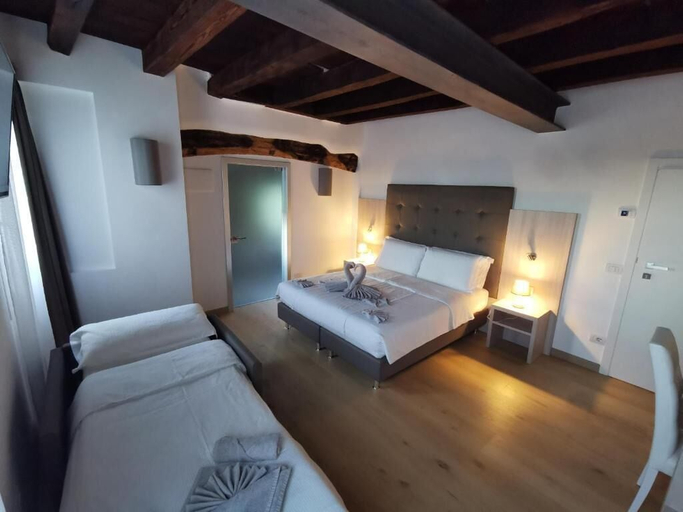 Bedroom 4, Casa BORRIERO Farmhouse, Belluno