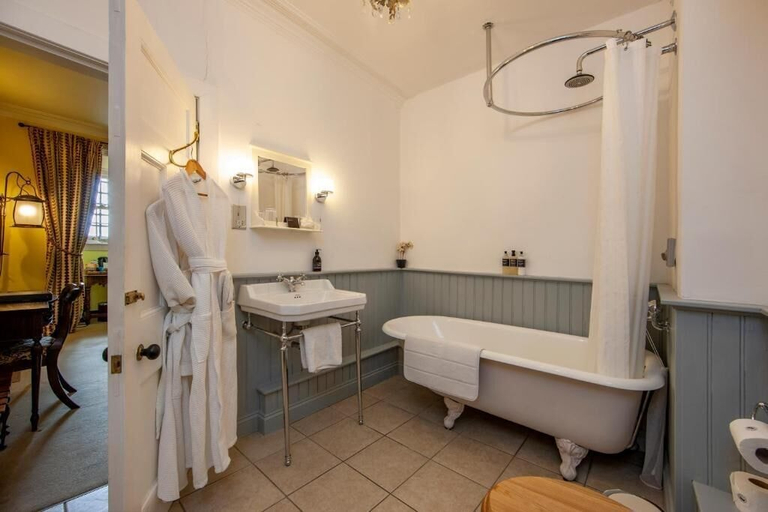 Bathroom 2, Barcaldine Castle, Argyll and Bute