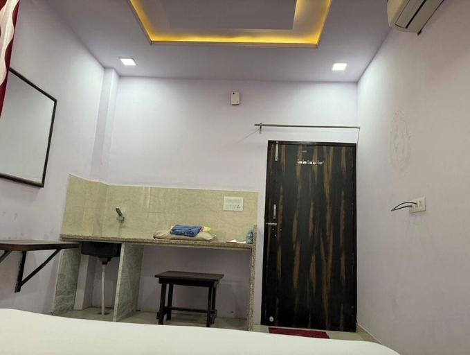 Room 5, Hidden Lake Stay, Nainital