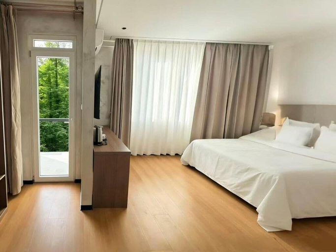 Room 4, Sky Vista Hotel, Belgrade