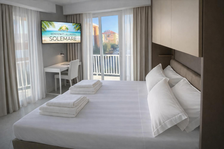Bedroom 4, Hotel SoleMare, Imperia