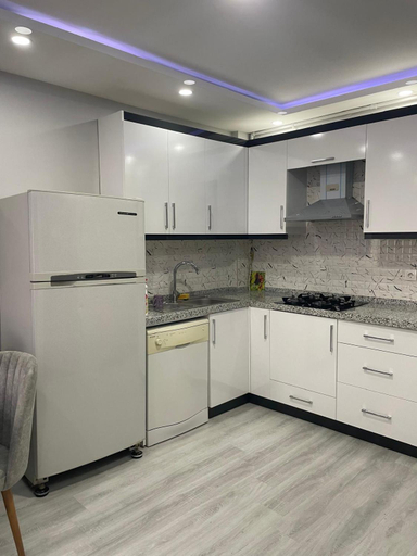 Others 4, 2 Apartment, Fatih