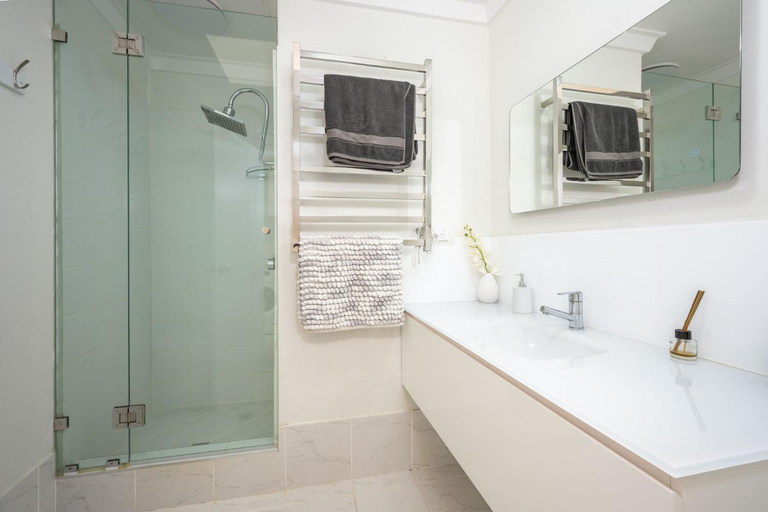 Bathroom 3, The Whitehouse - South Yunderup, Murray
