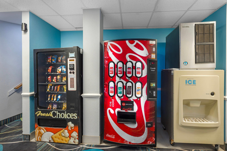 Food & Drinks 5, Quality Inn & Suites Edgefield, Edgefield