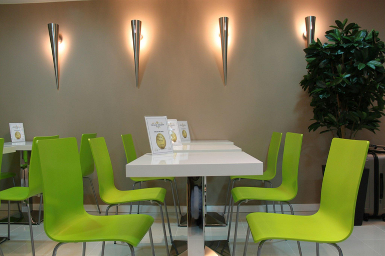 Food & Drinks 5, Prince Regent Hotel Excel London, London