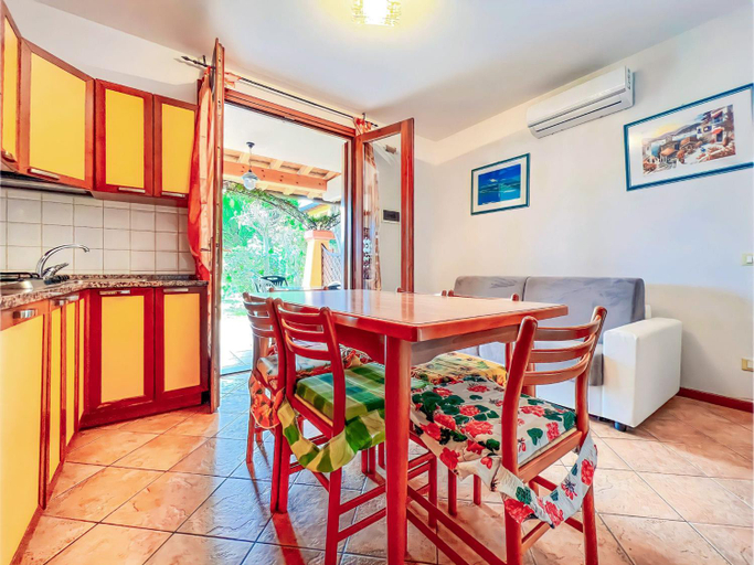 Facilities 5, Garden-front house in Bibione, Venezia