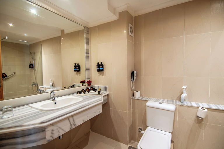 Bathroom 2, Rewaya Inn Resort, Al-Ghurdaqah