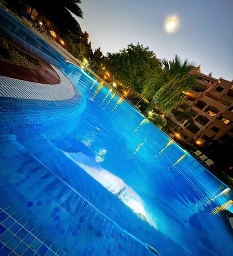 Sport & Beauty 2, Aphrodite Gardens Modern Apartment