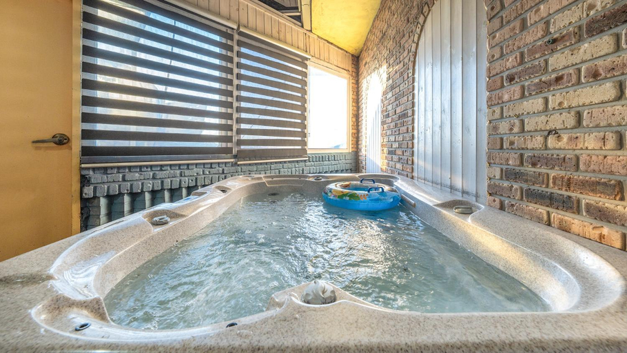 Sport & Beauty 2, Ganghwa Sky Garden Poolvilla, Ganghwa
