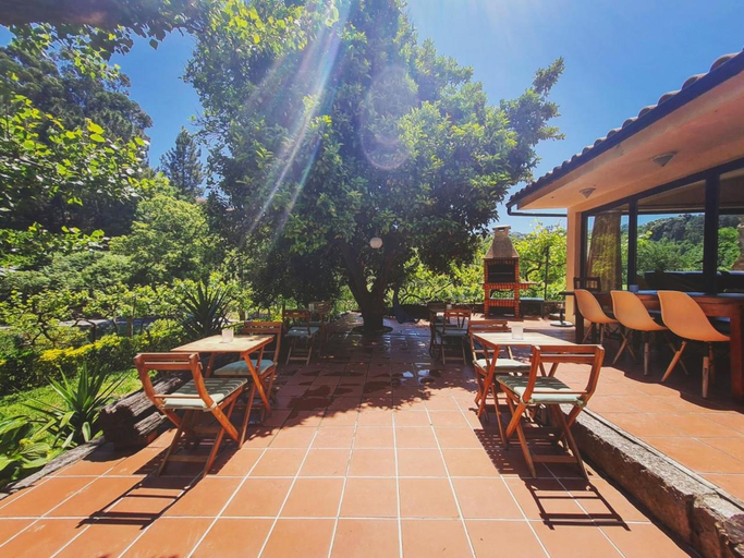Food & Drinks, Out of Town, Castelo de Paiva