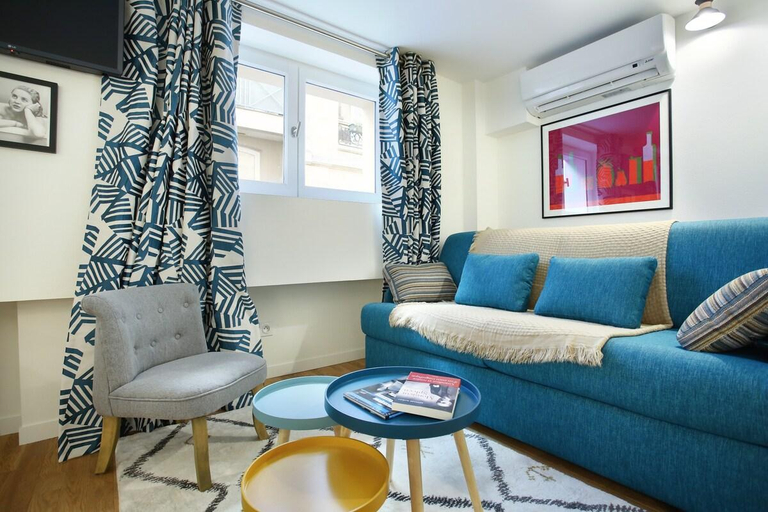 4, Charming studio with AC Beaubourg Le Marais, Paris