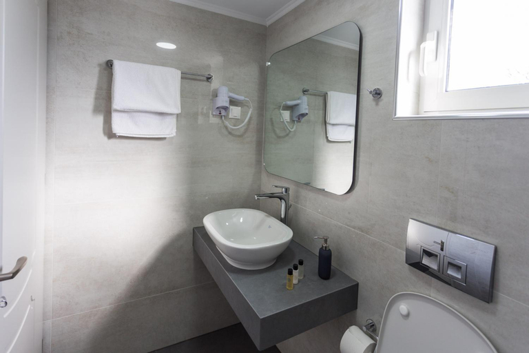 Bathroom 3, Villa Armonia Blue, Crete