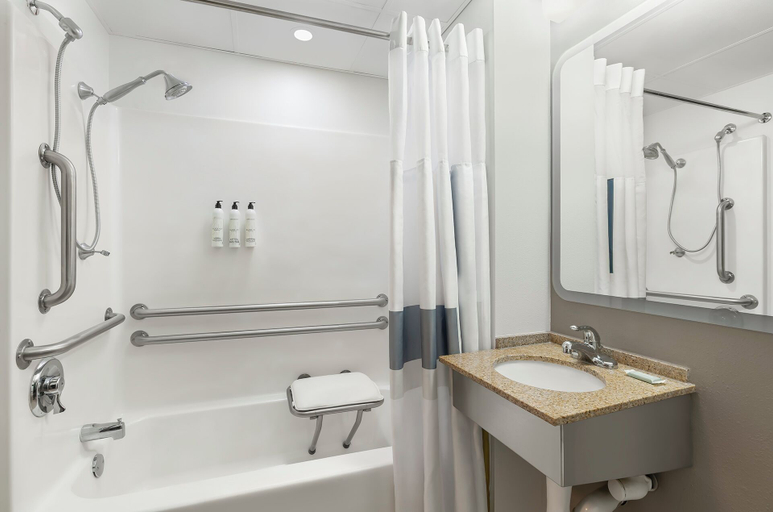 Bathroom 3, City Express by Marriott Bemidji, Beltrami