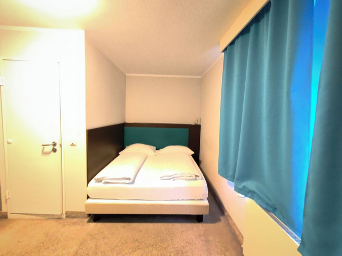Bedroom 4, Koblenz Valley Hotel by Belvilla, Mayen-Koblenz