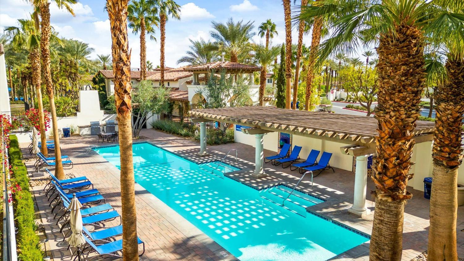 Sport & Beauty 4, LV033 Quaint Downstairs Legacy Villas Suite, Riverside