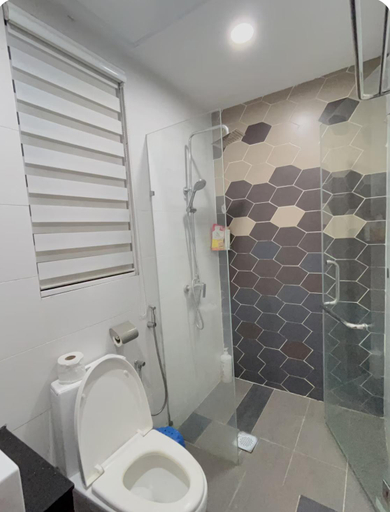 Bathroom 3, Vivacity Jazz Suites 4 , 2-8Pax Level 12, Kuching