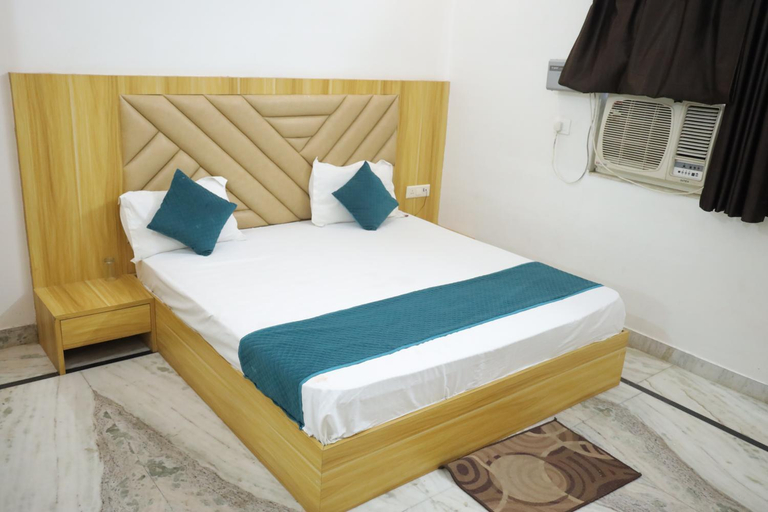 Bedroom 2, HOTEL CHANDRA GARDEN, Mathura