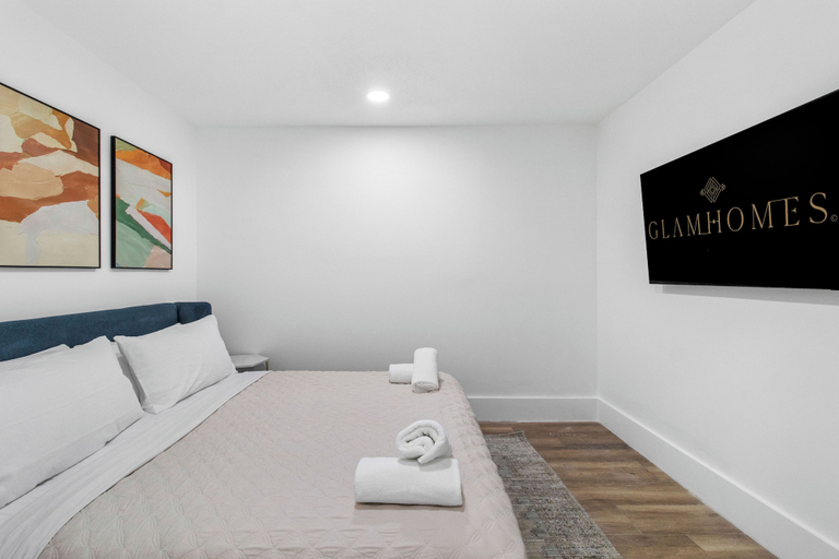 Room 4, Unique Private Racing Track Villa, Miami-Dade