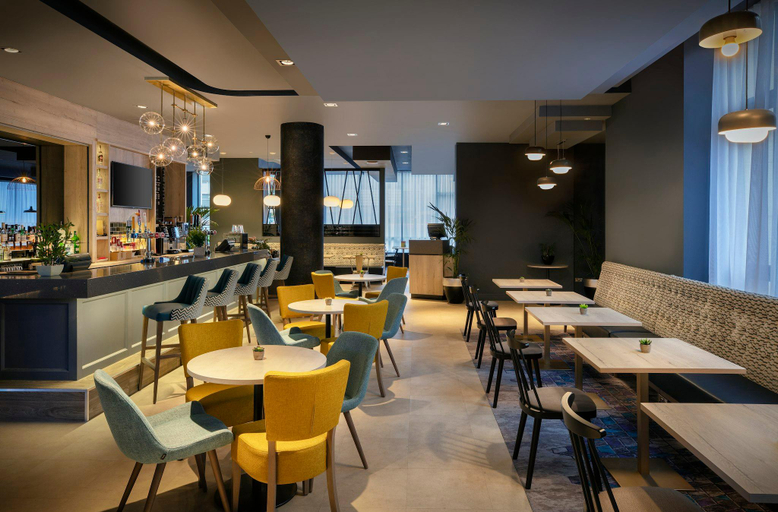 Food & Drinks 5, Leonardo Hotel London Croydon, London