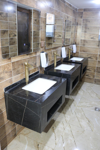 Bathroom 3, Rum Imagination Luxury Camp, Quaira