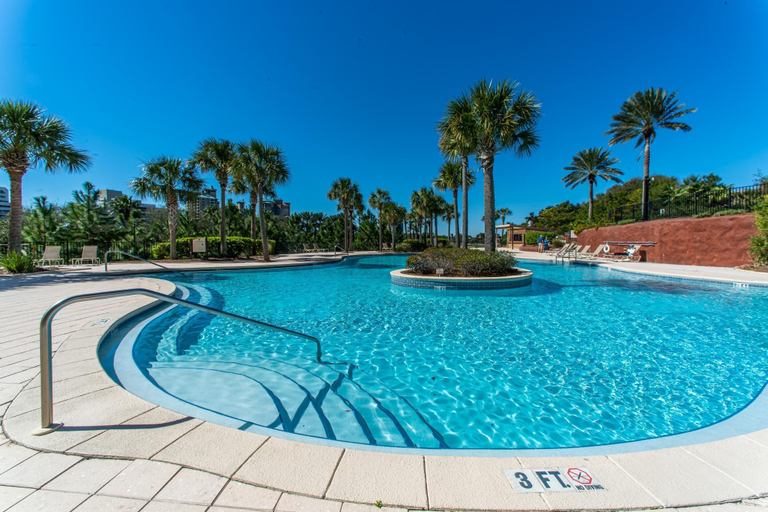 Pool 3, Luau II 6633, Walton