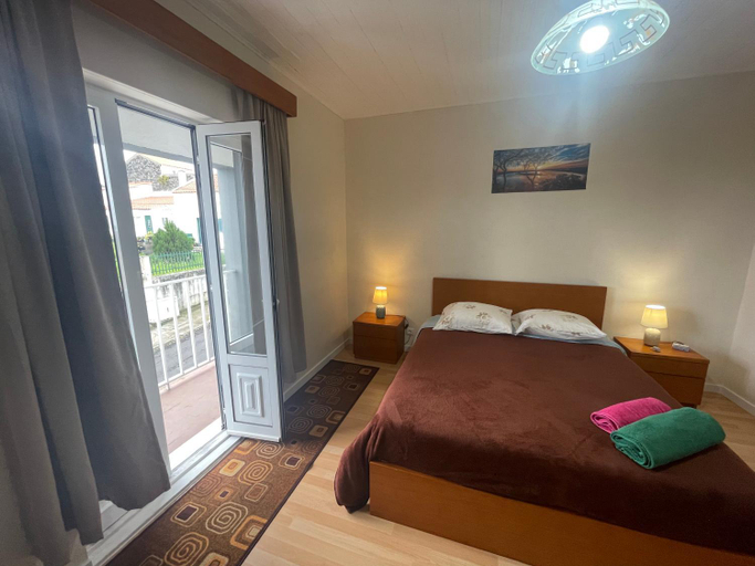 Bedroom 4, Espaco perto aeroporto, Ponta Delgada