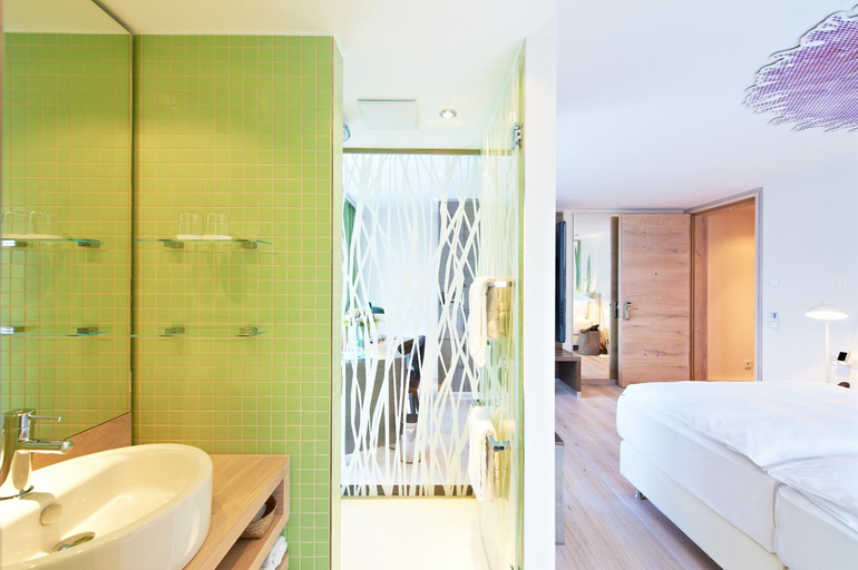 Bedroom 2, Hotel-Restaurant Schwanen, Reutlingen