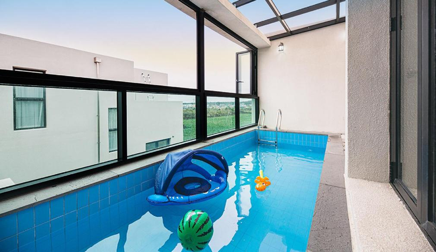 Sport & Beauty, Homechee Kids Poolvilla, Jeju