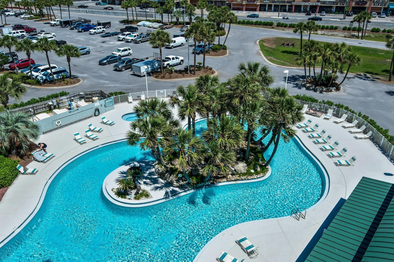 Primary image, Long Beach Resort 4-605, Bay