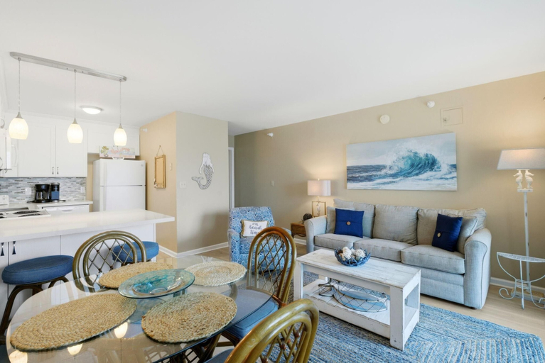 Living area 2, Perdido Skye 72, Escambia