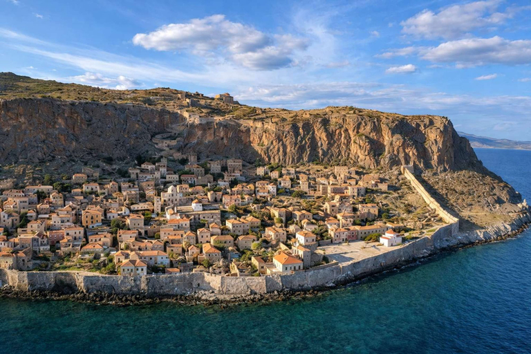 Room 4, Matroni s House - Seafront Getaway in Monemvasia, Peloponnese